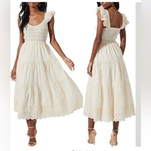 ASTR the label Smocked Fluttered sleeved dress * off white * size large